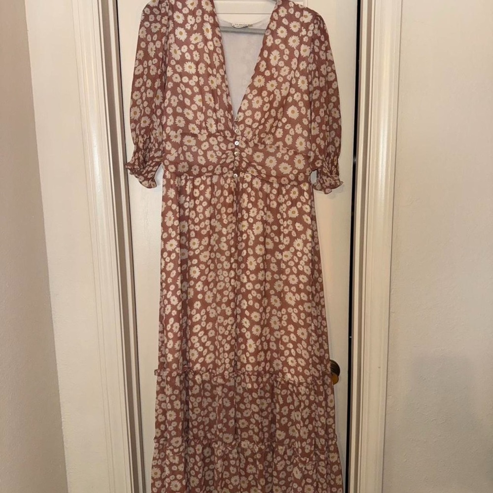 ARULA Long Sleeve Floral Dress - Mauve and Cream